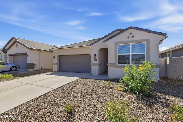 1827 W STANTON Avenue, Apache Junction, AZ 85120