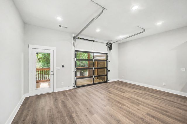 221 Stonecrest Cir, Nashville, TN 37209
