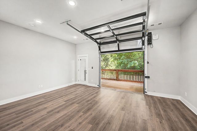 221 Stonecrest Cir, Nashville, TN 37209