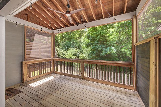 221 Stonecrest Cir, Nashville, TN 37209
