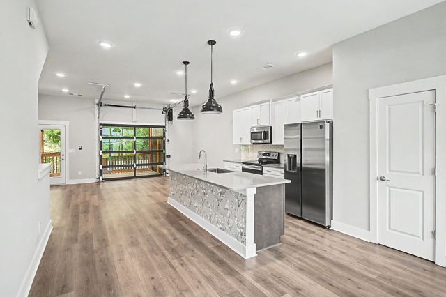 221 Stonecrest Cir, Nashville, TN 37209