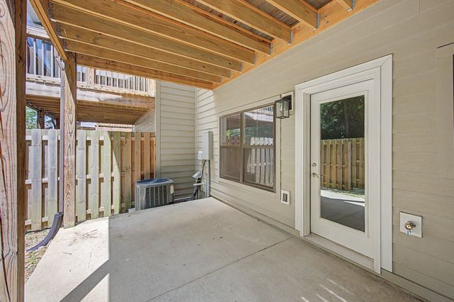 221 Stonecrest Cir, Nashville, TN 37209