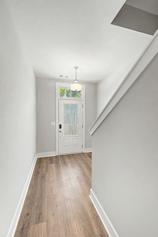 221 Stonecrest Cir, Nashville, TN 37209