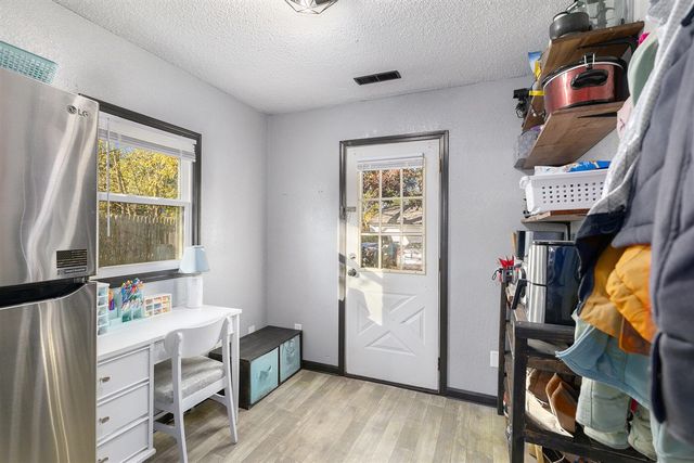 112 N High Street, Leslie, MI 49251