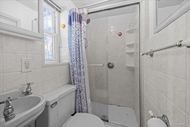 1115 Mace Avenue, Bronx, NY 10469