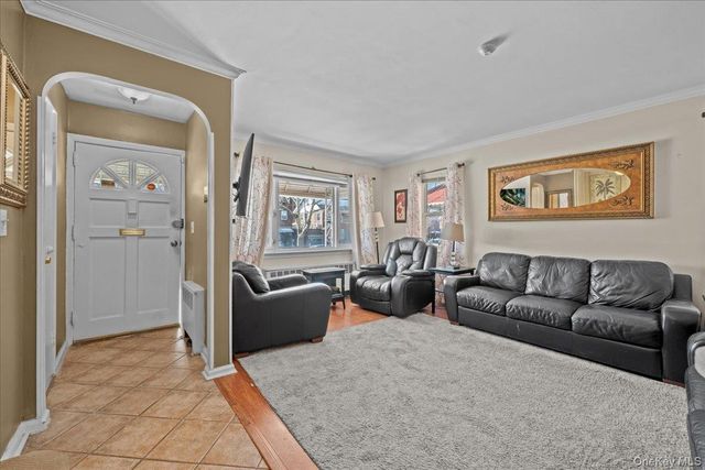 1115 Mace Avenue, Bronx, NY 10469