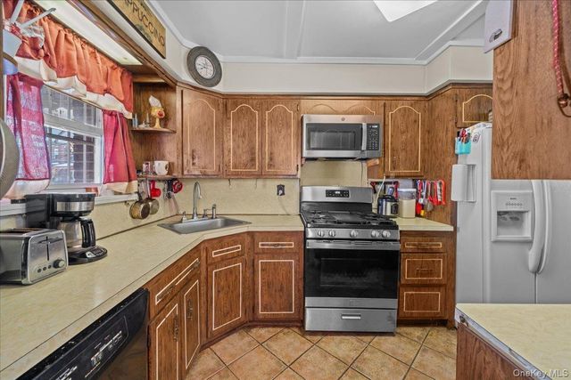 1115 Mace Avenue, Bronx, NY 10469