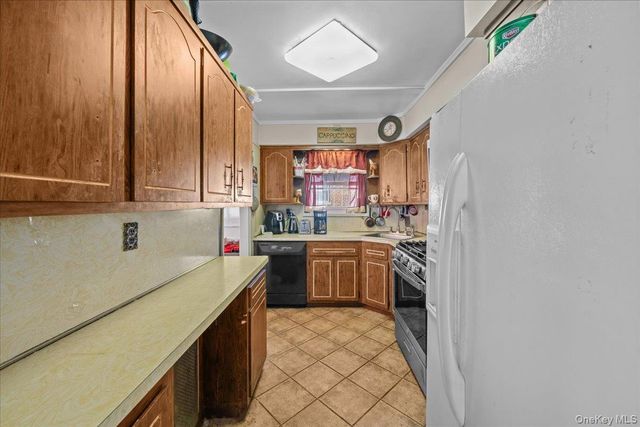 1115 Mace Avenue, Bronx, NY 10469