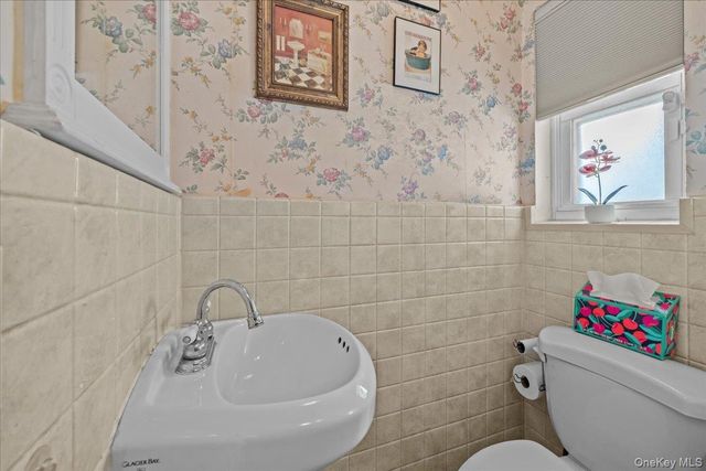 1115 Mace Avenue, Bronx, NY 10469