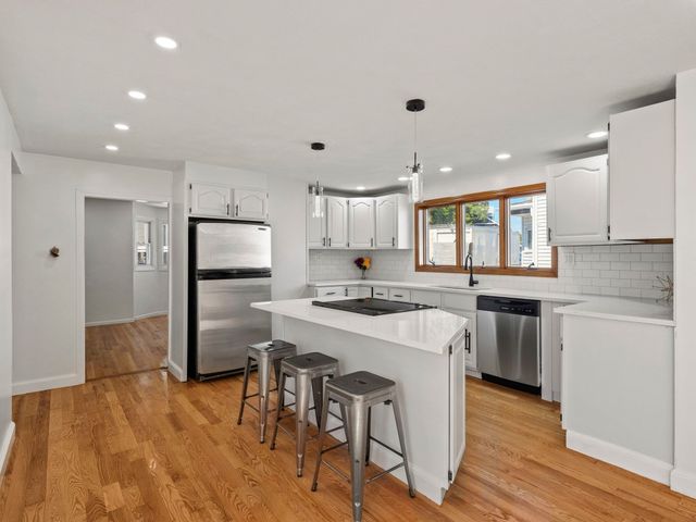 12 Boston St, Lynn, MA 01904