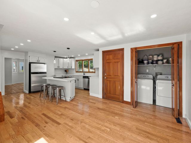 12 Boston St, Lynn, MA 01904