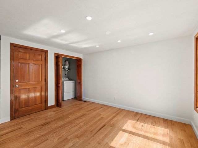 12 Boston St, Lynn, MA 01904