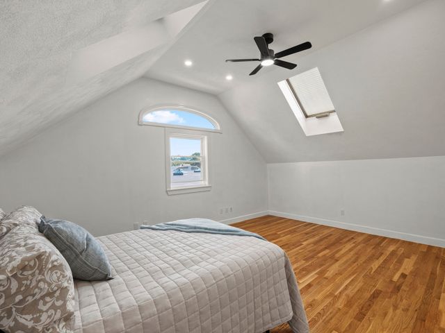 12 Boston St, Lynn, MA 01904