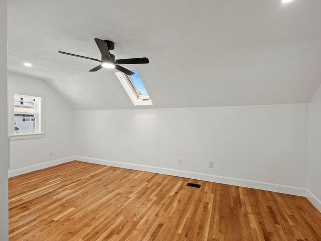 12 Boston St, Lynn, MA 01904