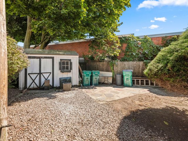 12 Boston St, Lynn, MA 01904