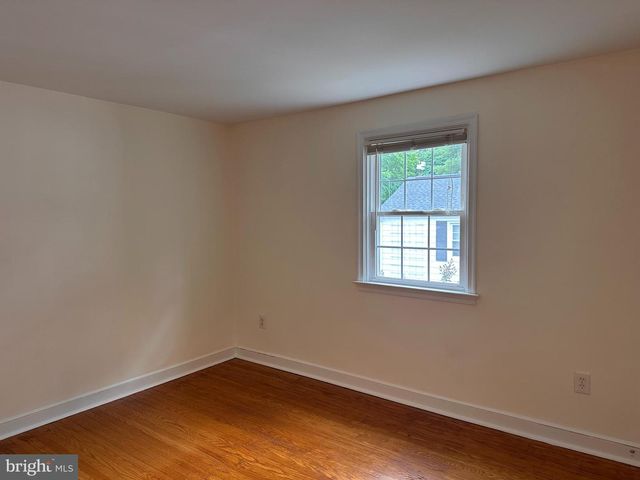 8 ARTHUR RD, Bryn Mawr, PA 19010