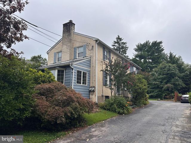 8 ARTHUR RD, Bryn Mawr, PA 19010