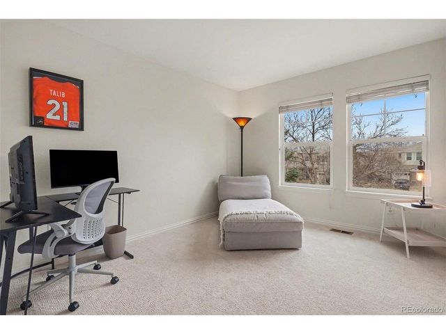 9229 Aspen Creek Way, Highlands Ranch, CO 80129