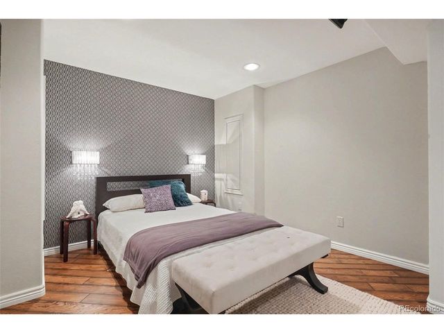 9229 Aspen Creek Way, Highlands Ranch, CO 80129