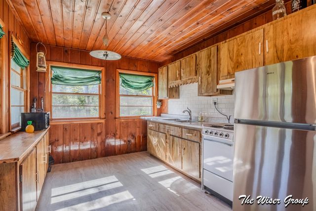 1261 W Channel Street, Bitely, MI 49309