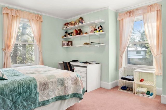 126 Moffat Rd, Newton, MA 02468