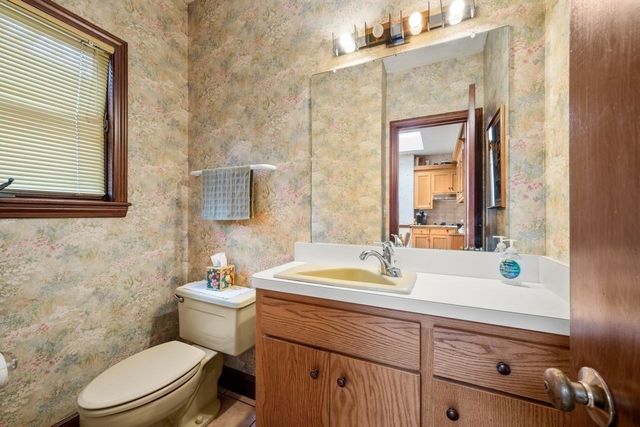 126 Moffat Rd, Newton, MA 02468