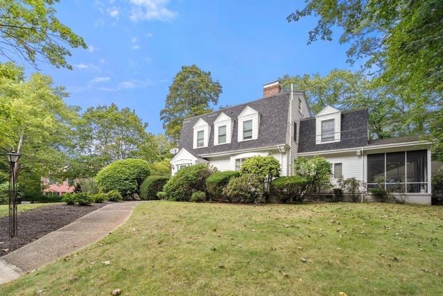 126 Moffat Rd, Newton, MA 02468