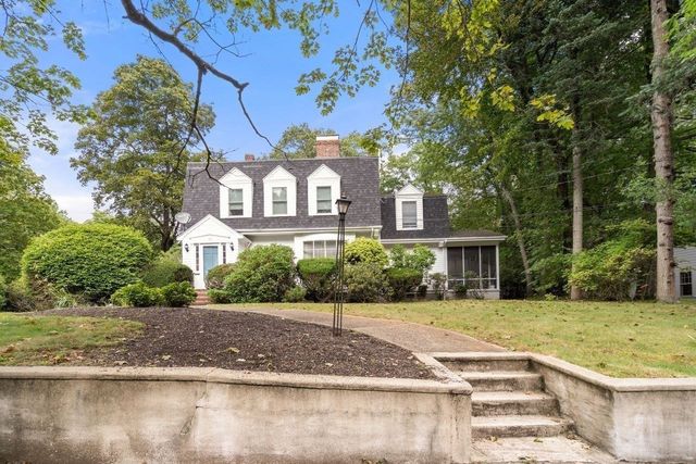 126 Moffat Rd, Newton, MA 02468