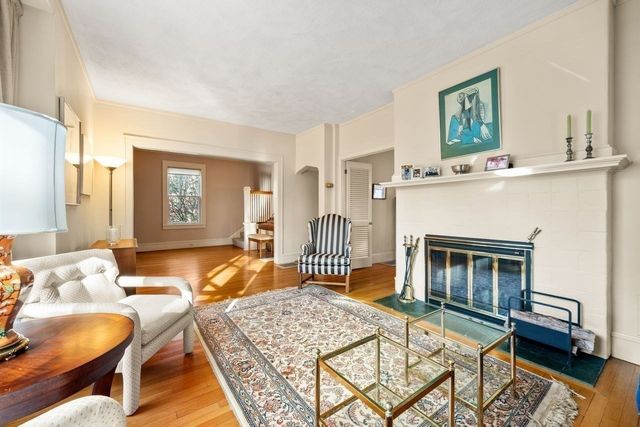 126 Moffat Rd, Newton, MA 02468
