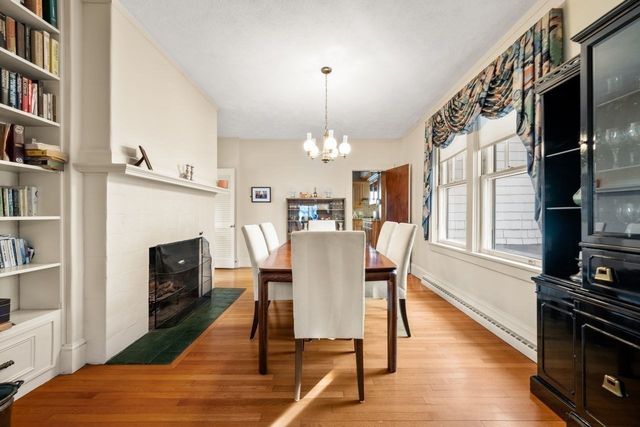 126 Moffat Rd, Newton, MA 02468