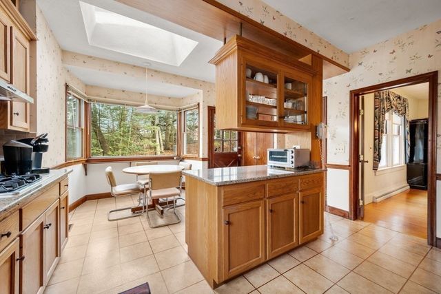 126 Moffat Rd, Newton, MA 02468