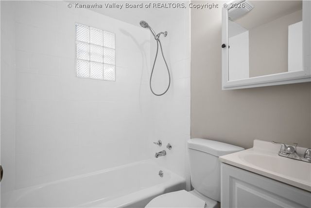 60 Dunbar Avenue, Dunbar, WV 25064
