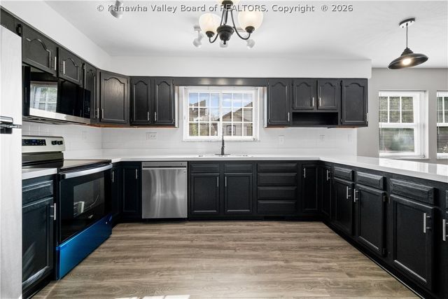 60 Dunbar Avenue, Dunbar, WV 25064