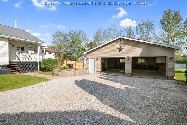 60 Dunbar Avenue, Dunbar, WV 25064