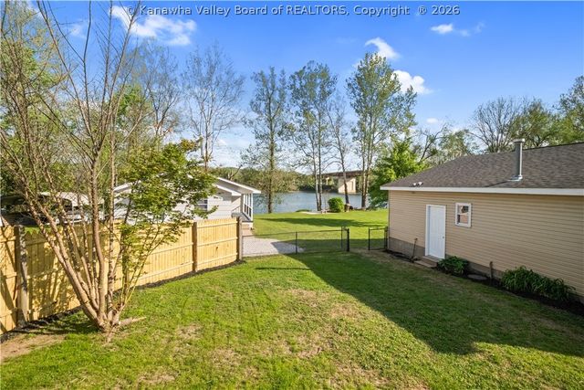 60 Dunbar Avenue, Dunbar, WV 25064