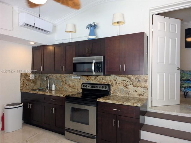 3221 NE 7th Street 2, Pompano Beach, FL 33062