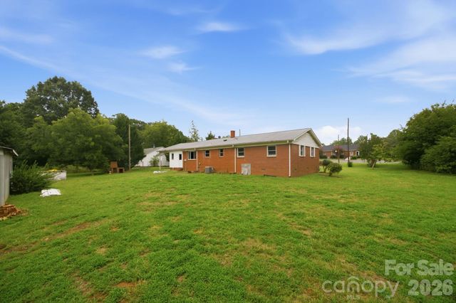 144 Rockwell Loop, Mooresville, NC 28115
