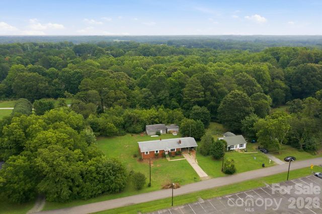144 Rockwell Loop, Mooresville, NC 28115