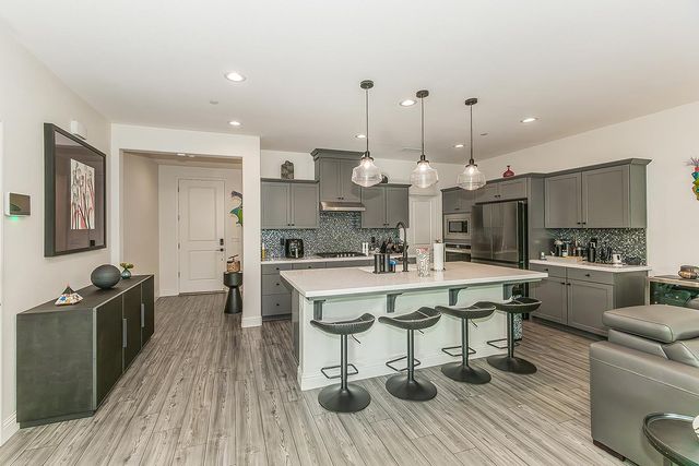 4148 Beverly Avenue, Clovis, CA 93619