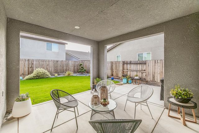 4148 Beverly Avenue, Clovis, CA 93619