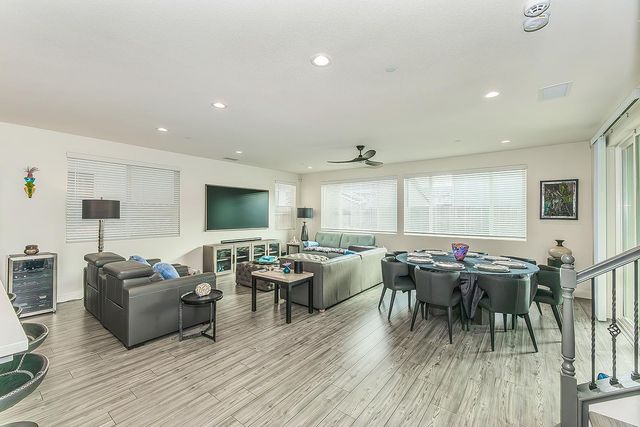 4148 Beverly Avenue, Clovis, CA 93619