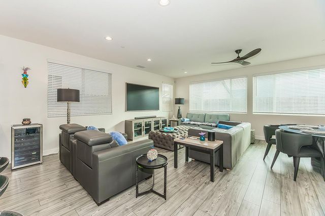 4148 Beverly Avenue, Clovis, CA 93619