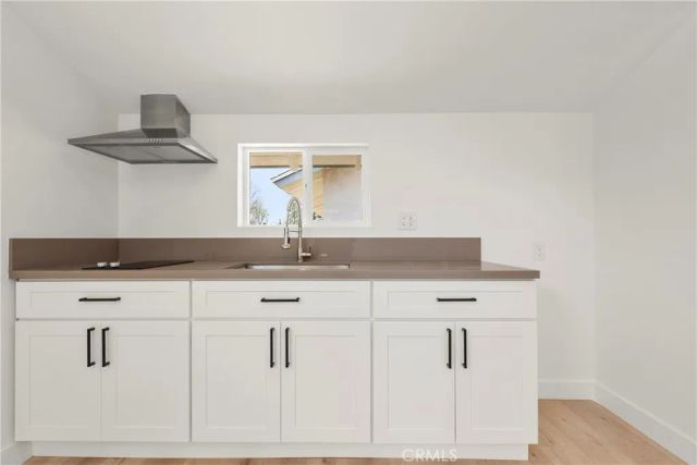 21731 Bryant, Canoga Park, CA 91304