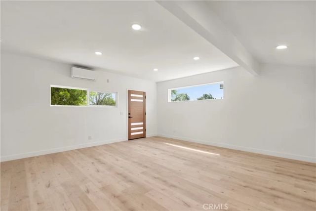 21731 Bryant, Canoga Park, CA 91304