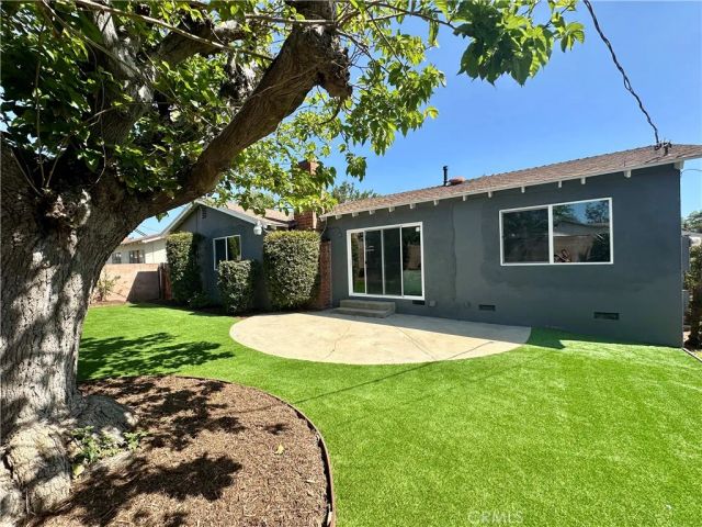 21731 Bryant, Canoga Park, CA 91304