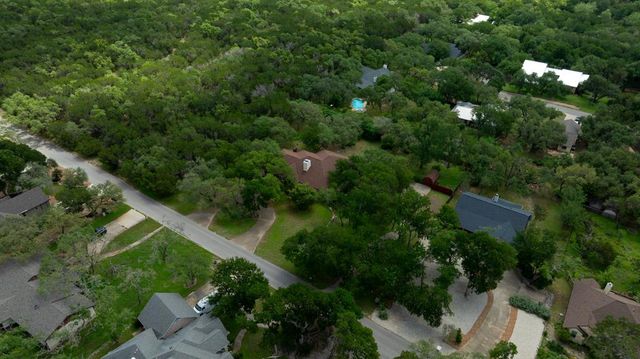 95 Augusta DR, Wimberley, TX 78676