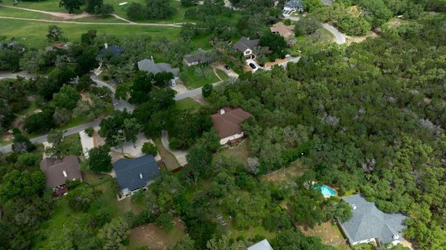 95 Augusta DR, Wimberley, TX 78676