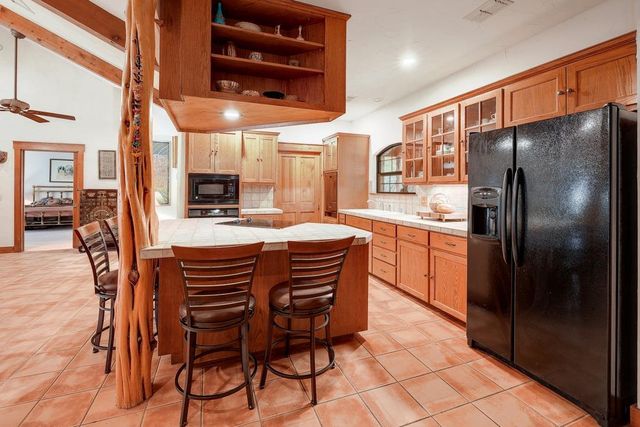 95 Augusta DR, Wimberley, TX 78676