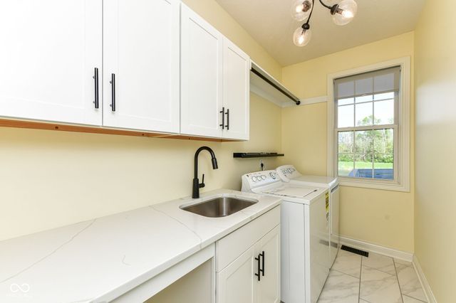 13845 Kickapoo Trail, Carmel, IN 46033