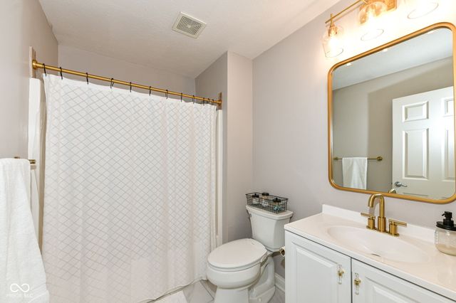 13845 Kickapoo Trail, Carmel, IN 46033